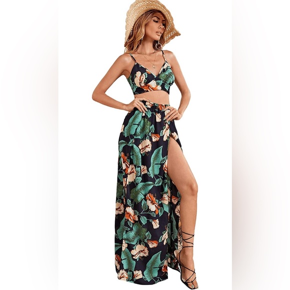 Tie Back Tropical Cami Top and Split Thigh Skirt Set - Picture 5 of 5